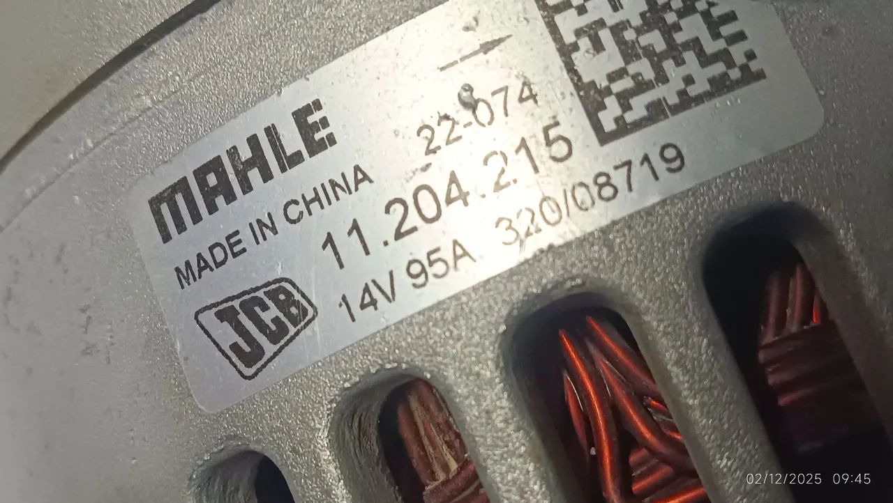 Alternador retroescavadeira JCB 320/08719 original - Foto 5