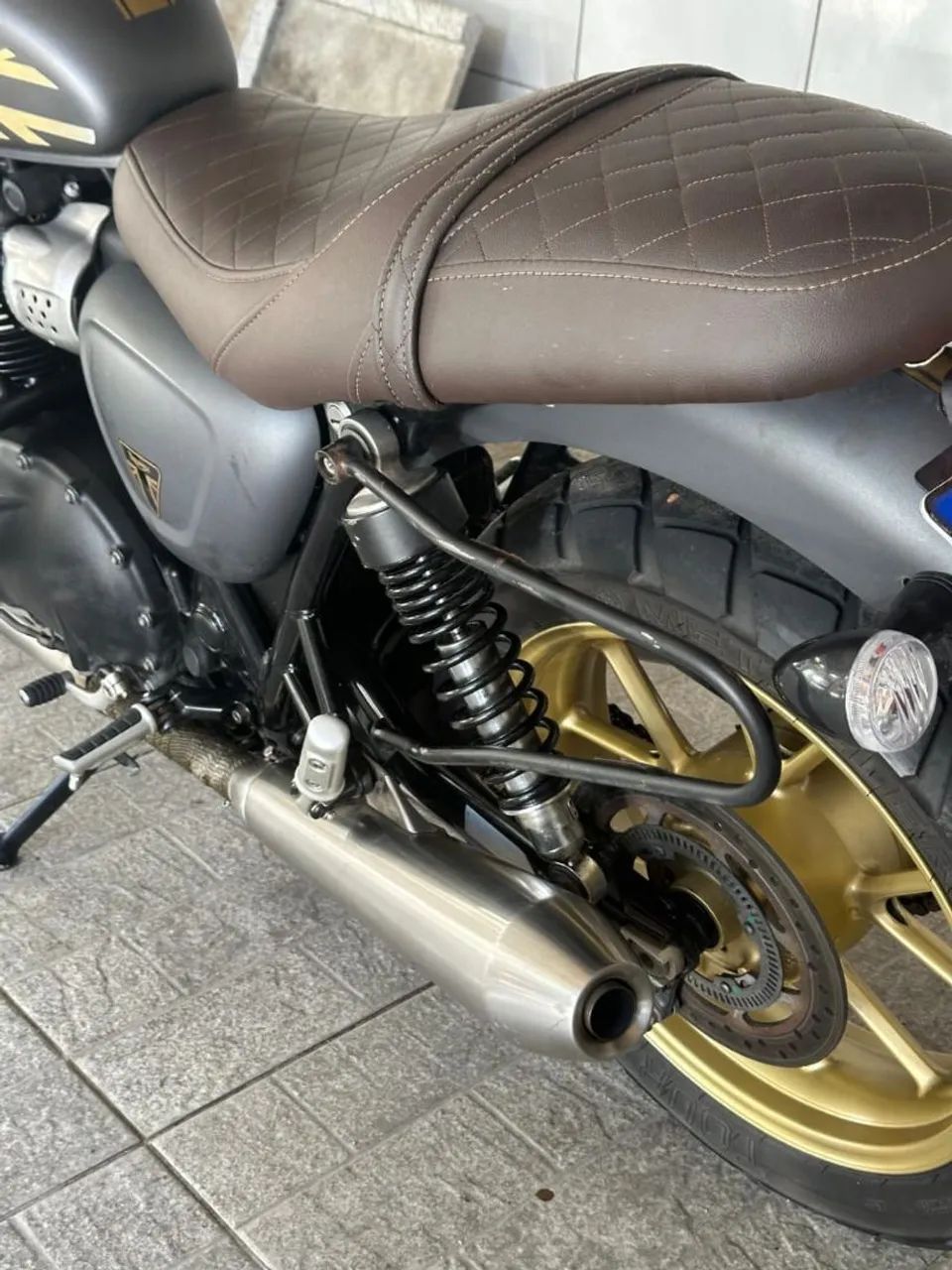 Triumph STREET twin 900cc customizada,com BX KM. - Foto 5
