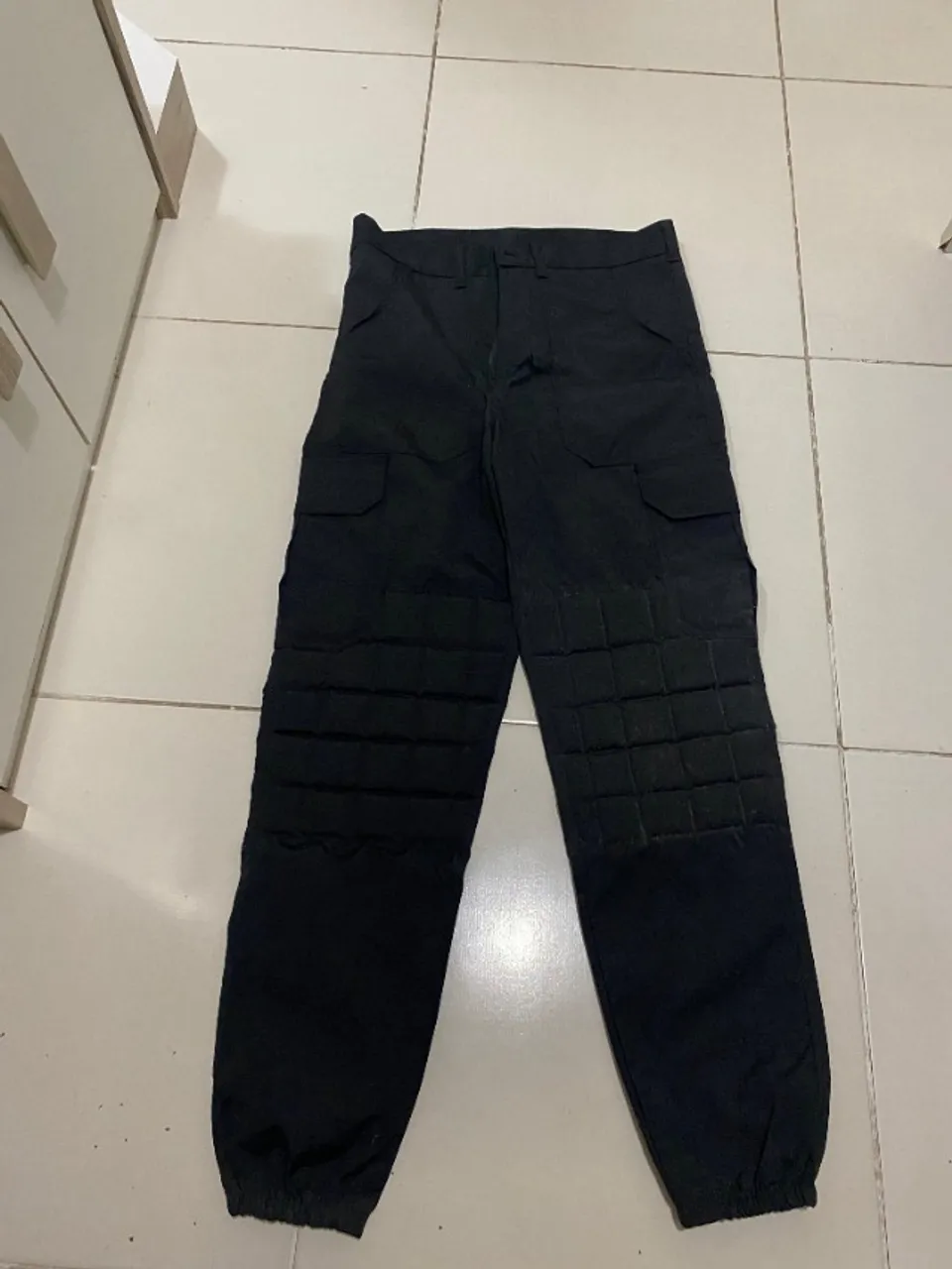 Calça Acolchoada Rip Stop Preta 6 Bolsos Tamanho 40