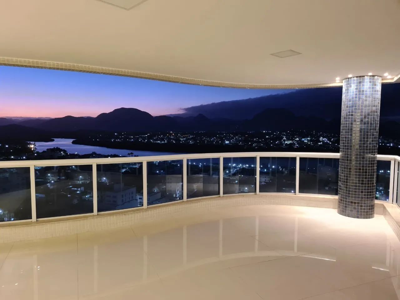 APARTAMENTO RESIDENCIAL em GUARAPARI - ES, CENTRO