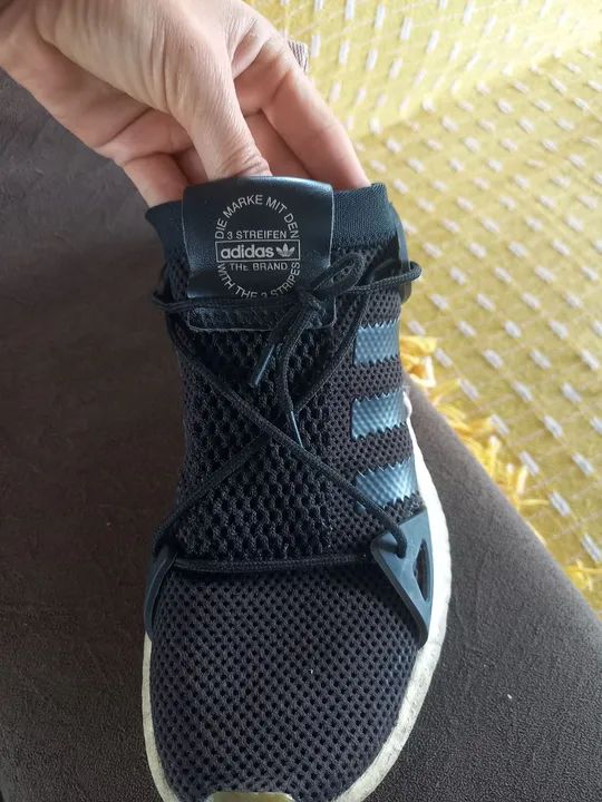 Tênis Adidas Originals - Preto - Foto 4