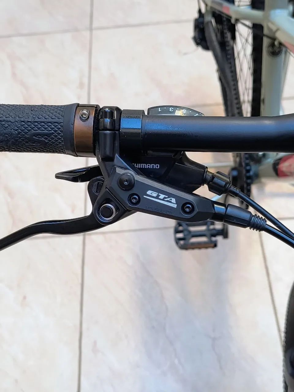 Bicicleta sense one 15 S MTB bike cinza/rosa.<br><br> - Foto 5