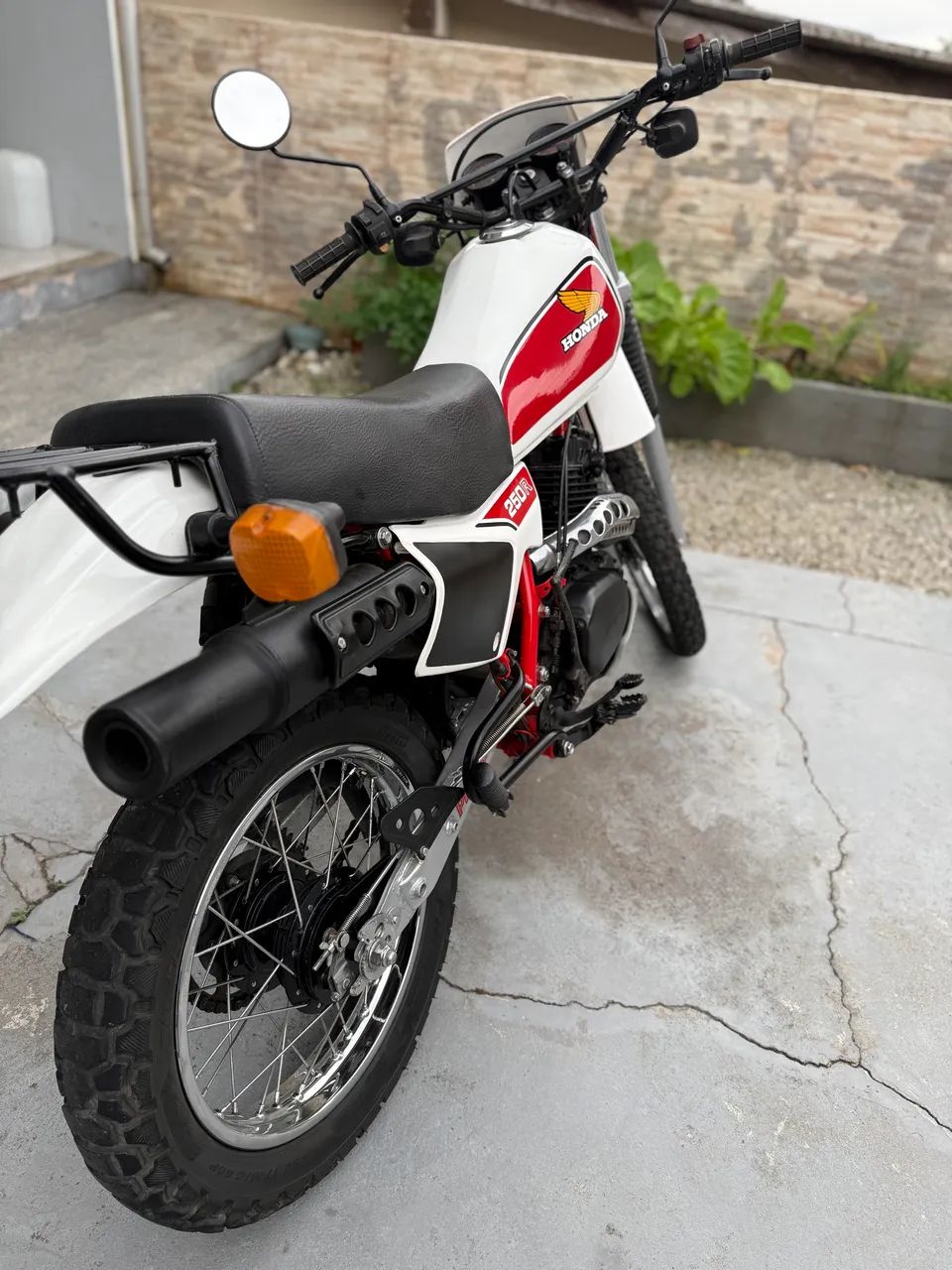 Motos Honda XLR no Brasil