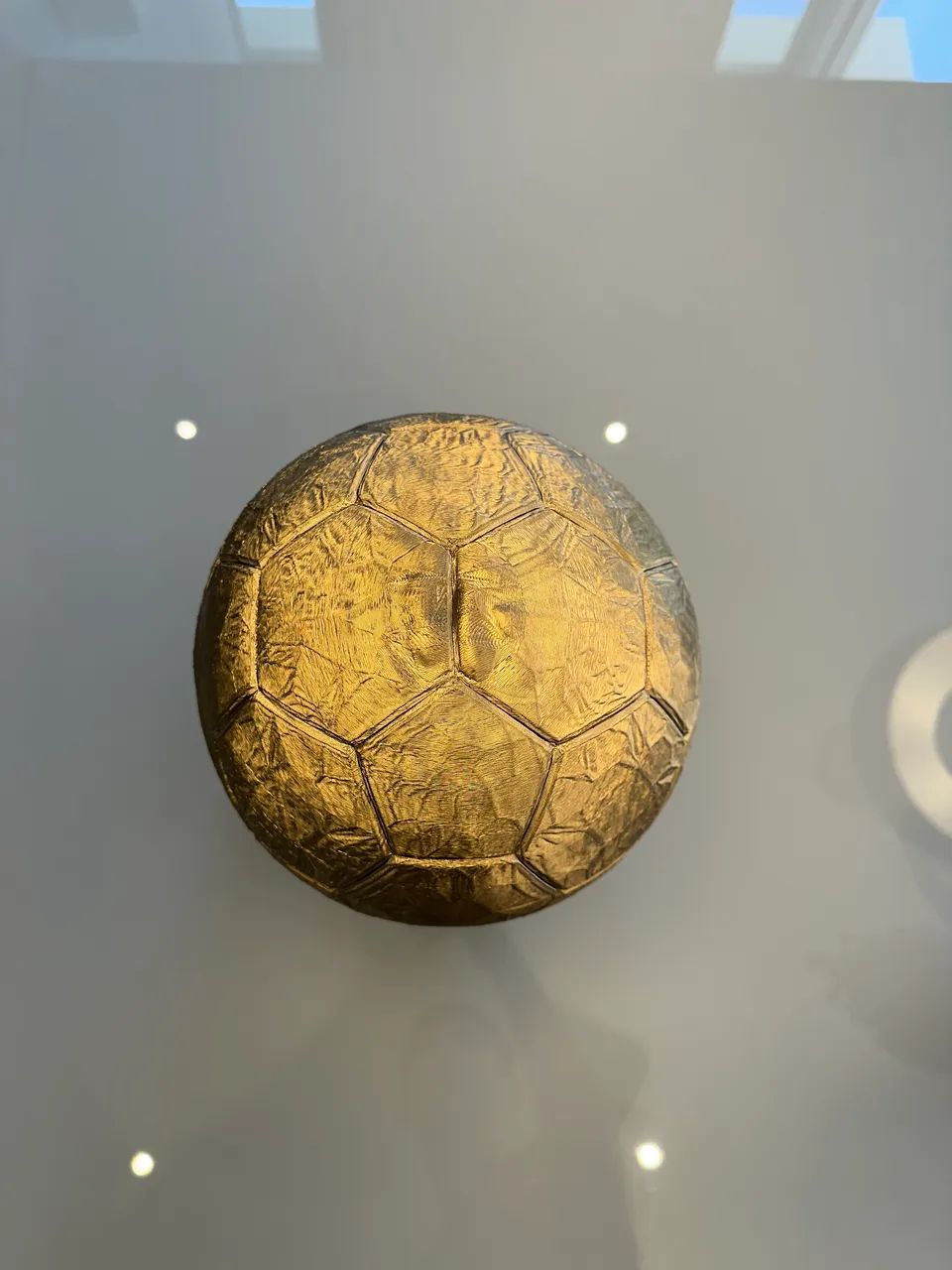 Bola de ouro  - Foto 2