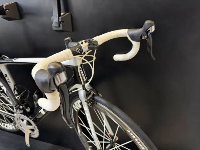 Bicicleta road Trek Madone 4.5 imperdível  - Foto 3