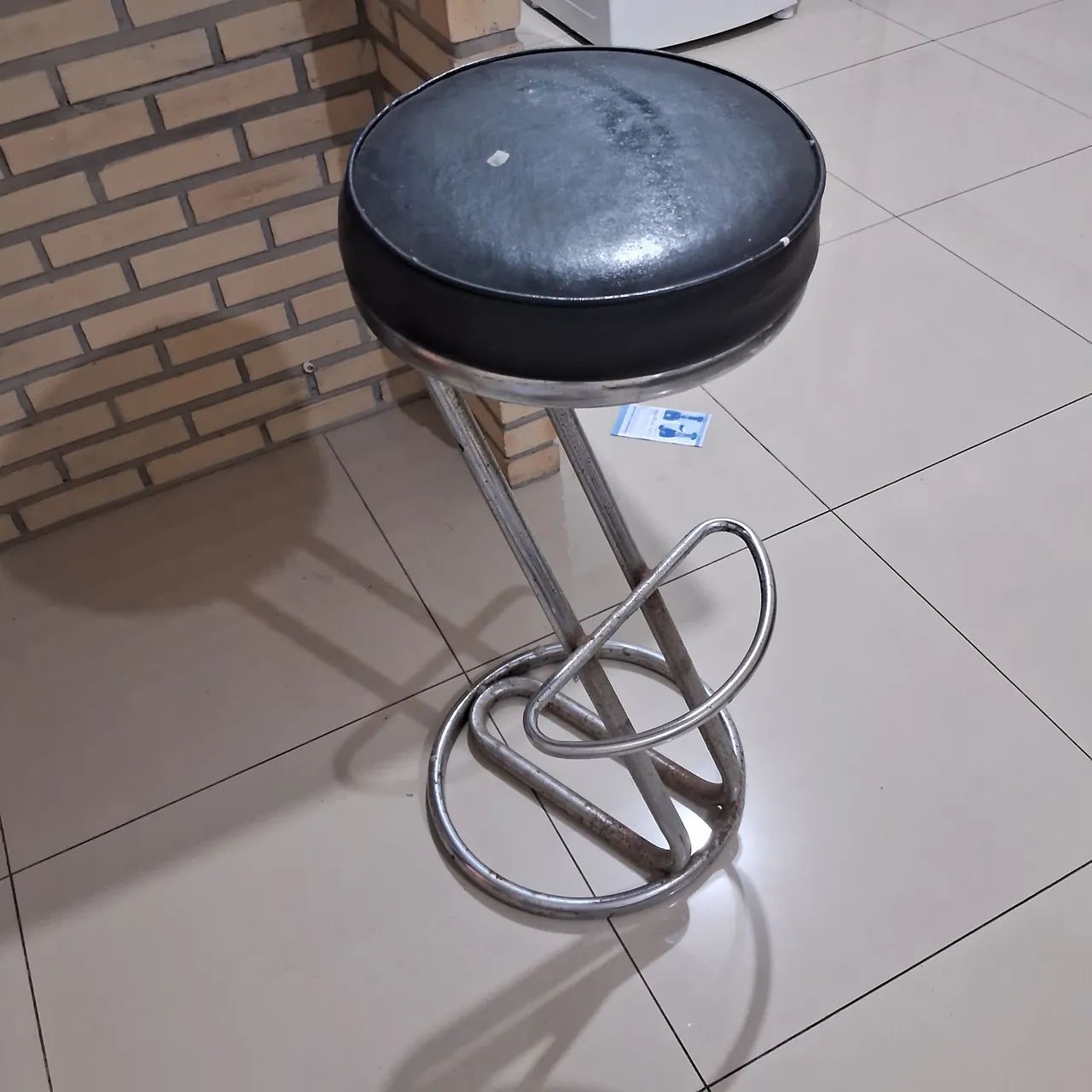 Banco de sala americana 