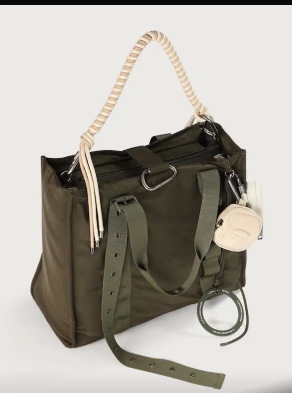 Bolsa tote com charms - Verde Escuro | Alexandre Pavão + Pool