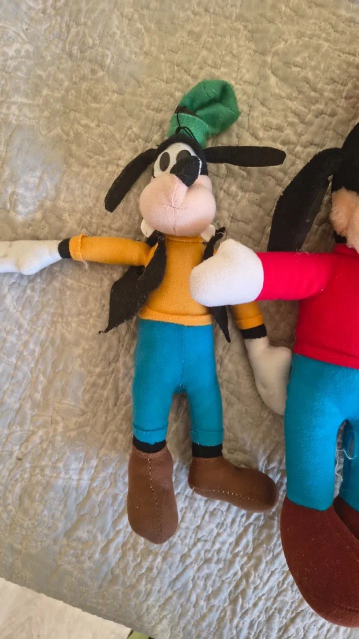Lote pelúcia Pluto e Pateta Disney  - Foto 3