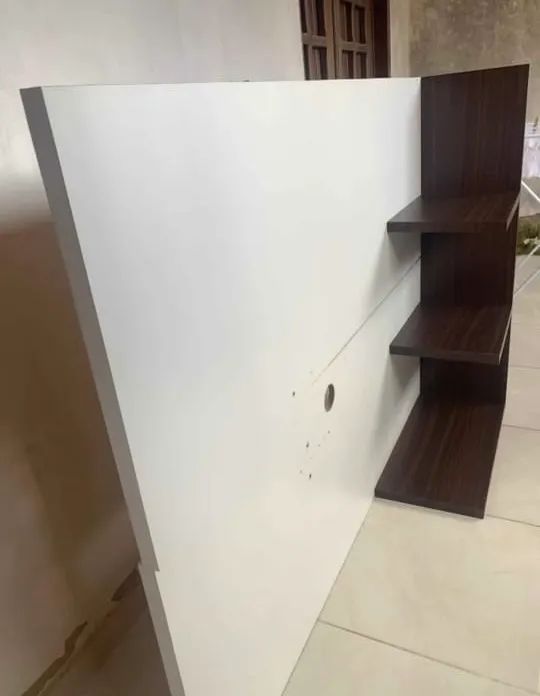 Painel de Madeira c/ Prateleiras  - Foto 2