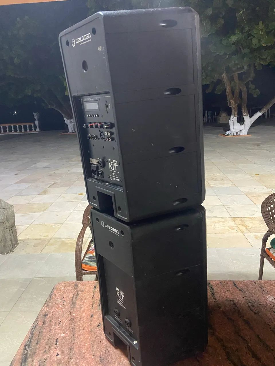 Caixa de som ativa Waldman actio flex 
