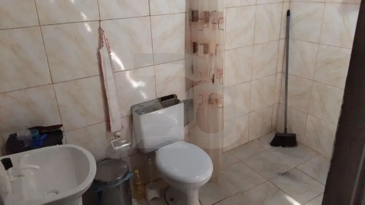 Casa à Venda  com 2 Quartos, Quintal e Varanda no Dezoito do Forte - Foto 5