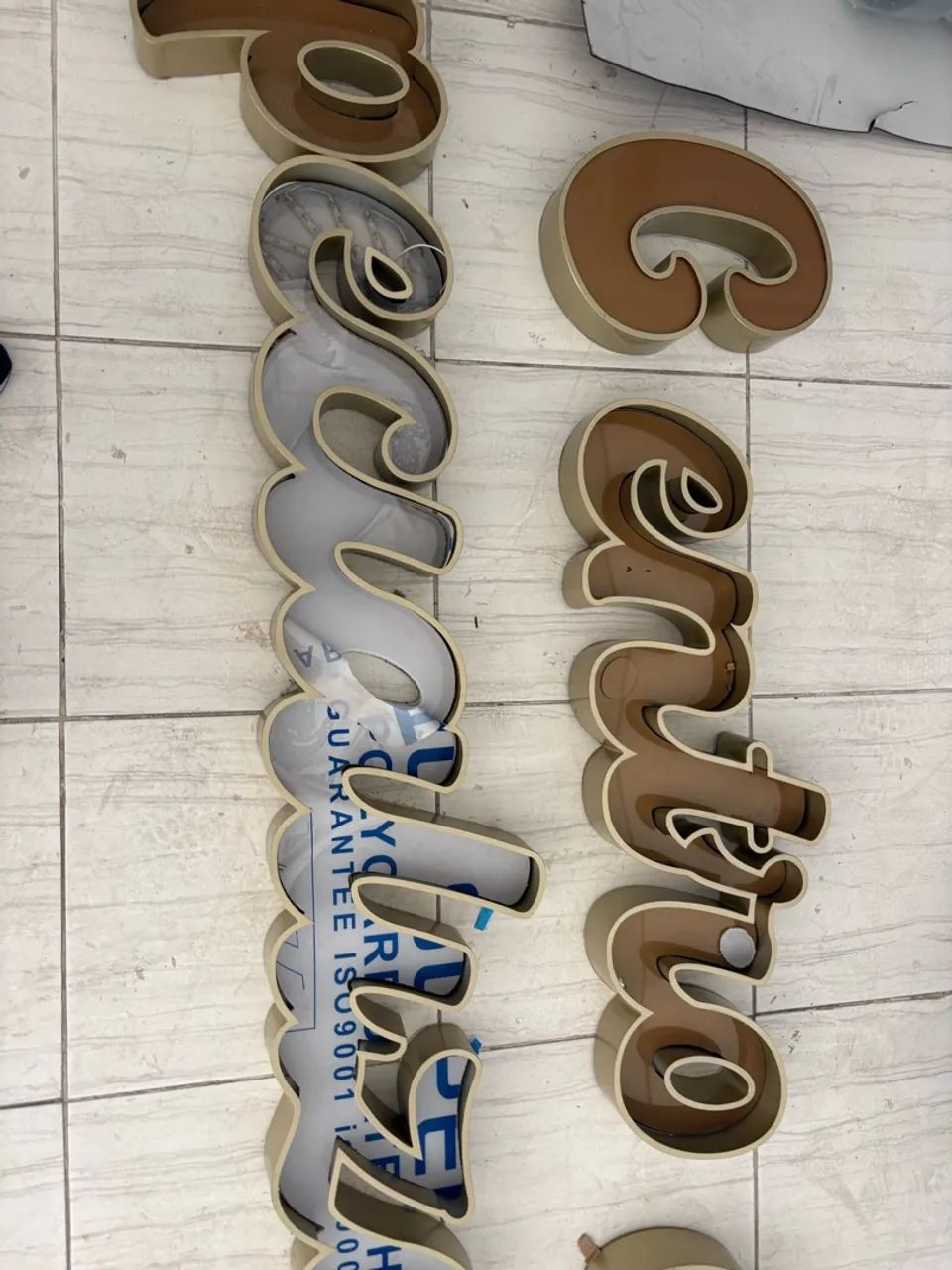 Letras com Iluminação Interna  - Foto 3