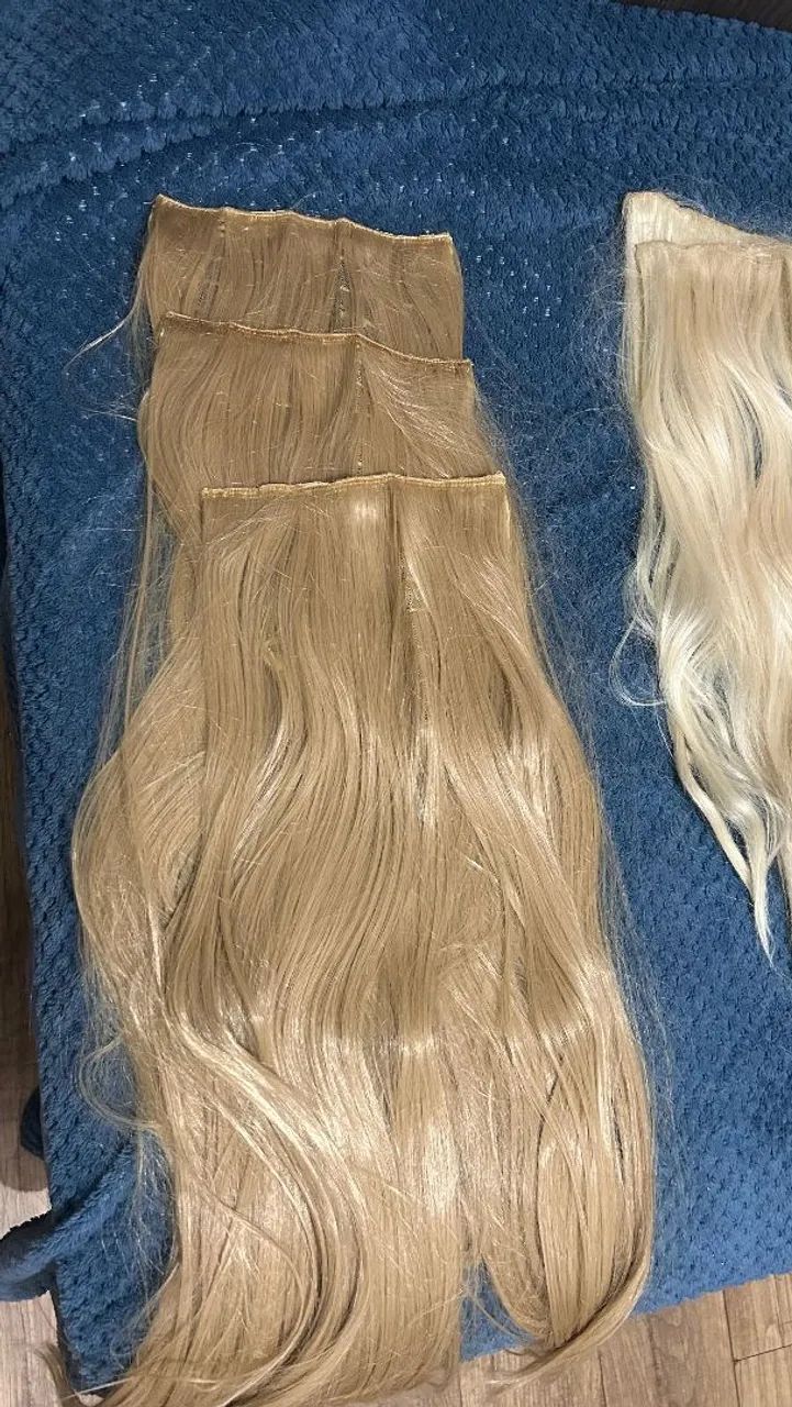  3 conjuntos apliques de cabelo do tipo tic-tac com cinco clipes de metal para fixação.  - Foto 3