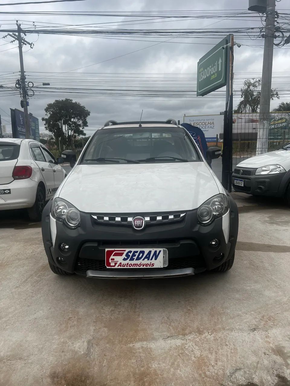 Fiat Strada Adventure1.8/ 1.8 Locker Flex CD 2014 - Foto 5