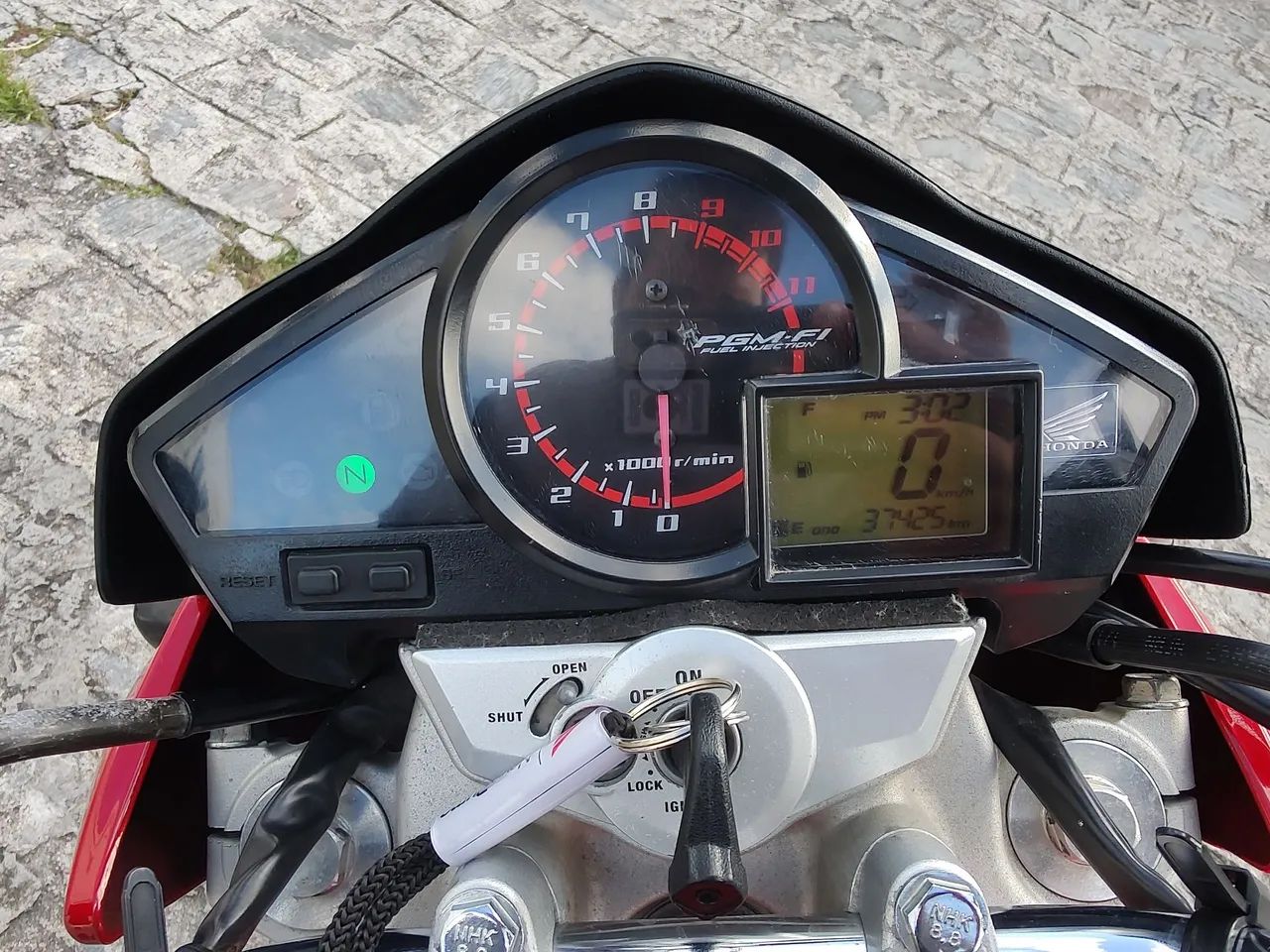CB 300R 2015 - Foto 4