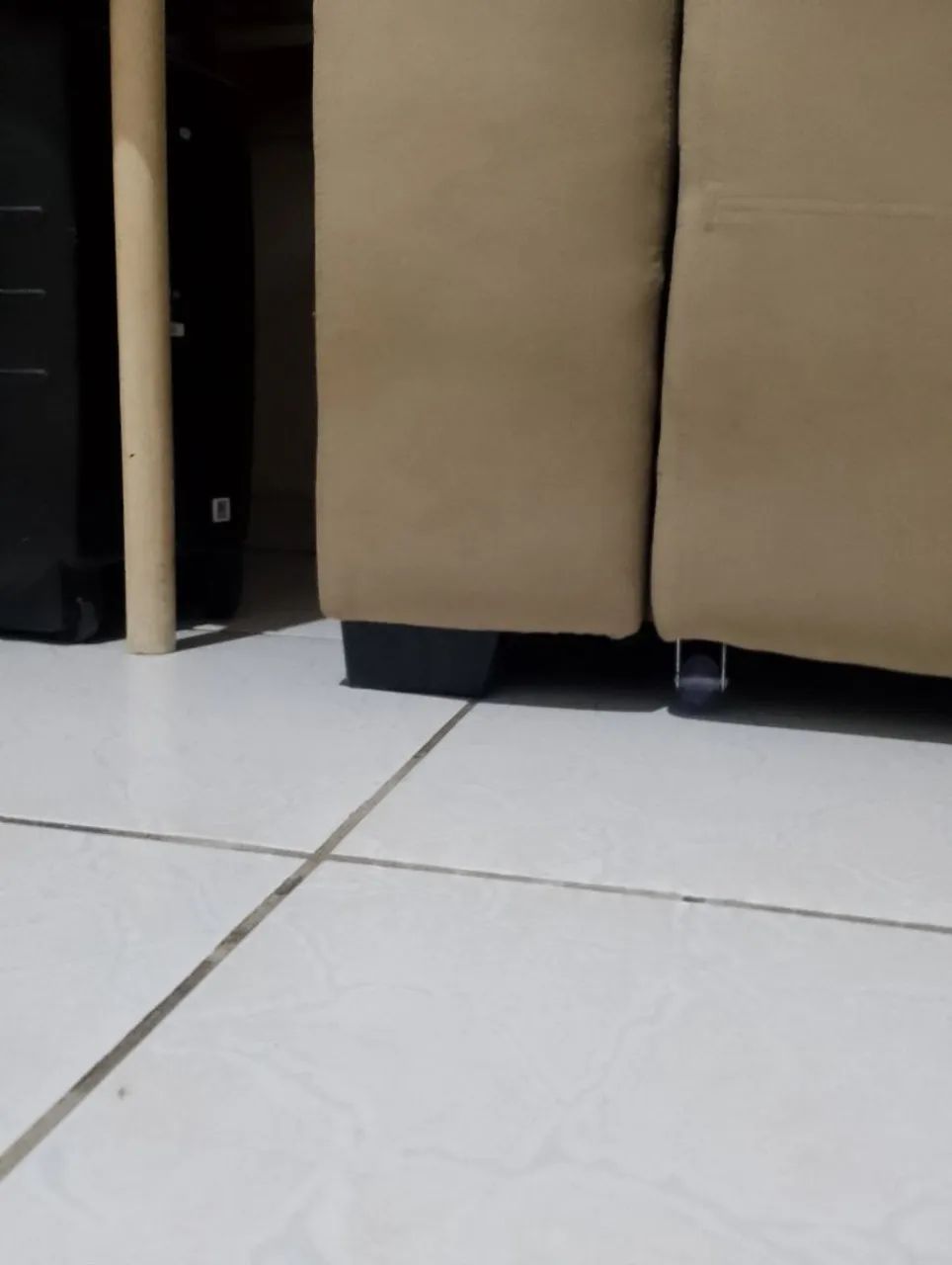 Sofá retrátil Por R$700 - Foto 4
