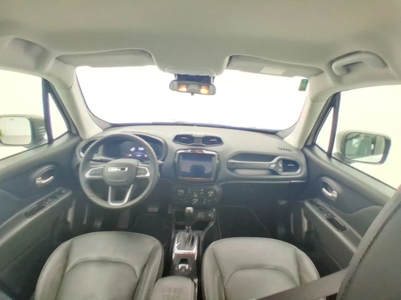 Jeep Renegade Long. T270 1.3 TB 4x2 Flex Aut., foto 15 de 18