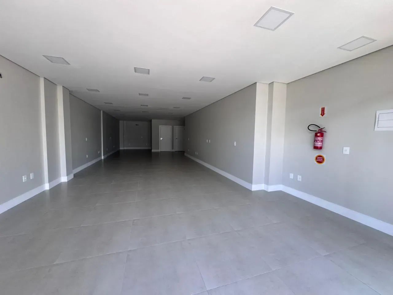 Salas Comerciais Modernas para Locaçao! - Foto 5