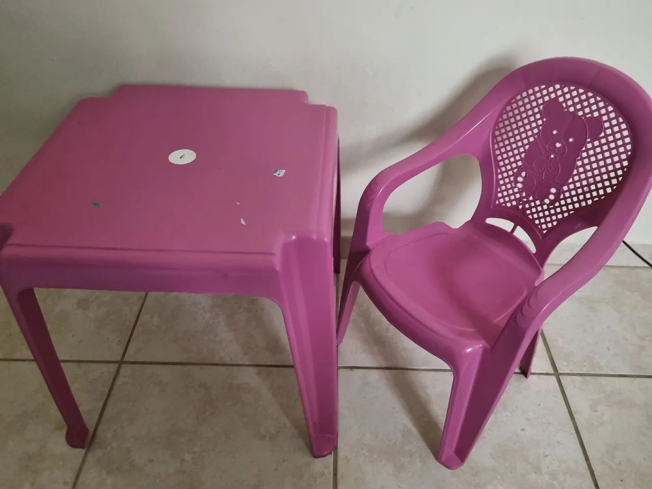 Mesa + cadeira