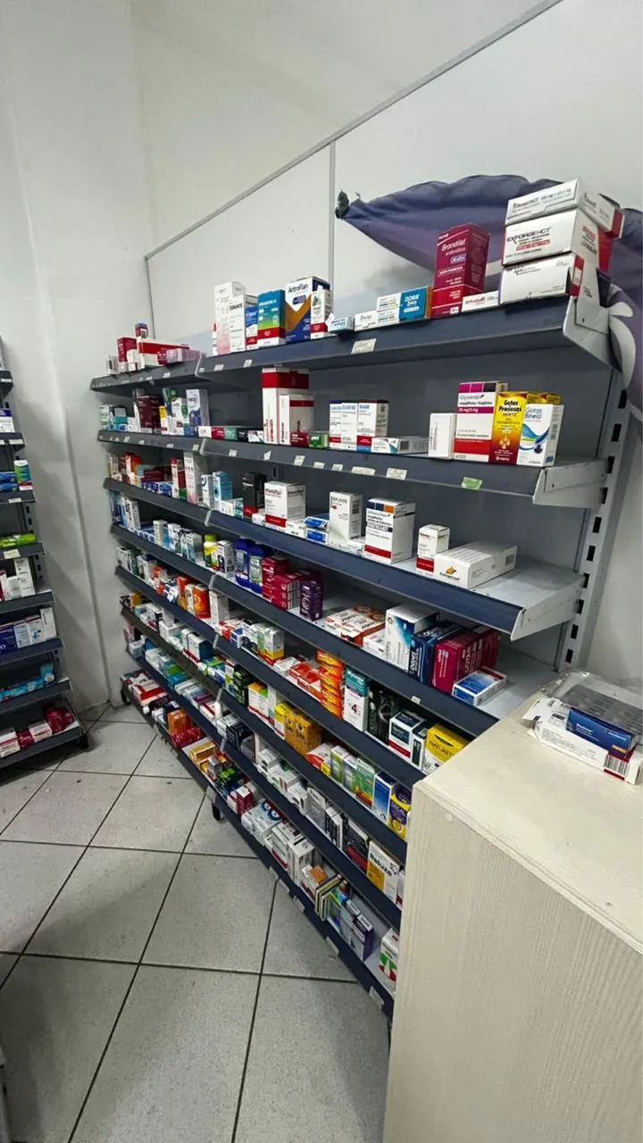 OPORTUNIDADE IMPERDÍVEL ? ESTOQUE DE FARMÁCIA + MÓVEIS COMPLETOS! - Foto 5