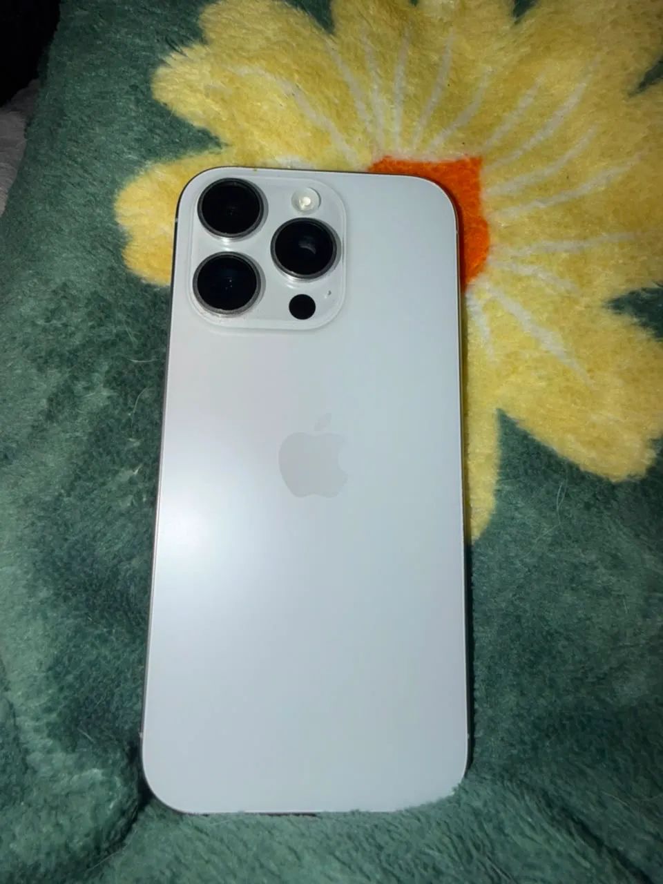 Vende-se IPhone 16 Pró - Foto 2