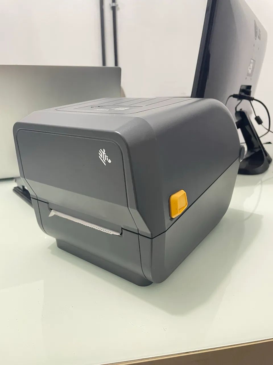 Impressora térmica função única monocromática Zebra ZD 220