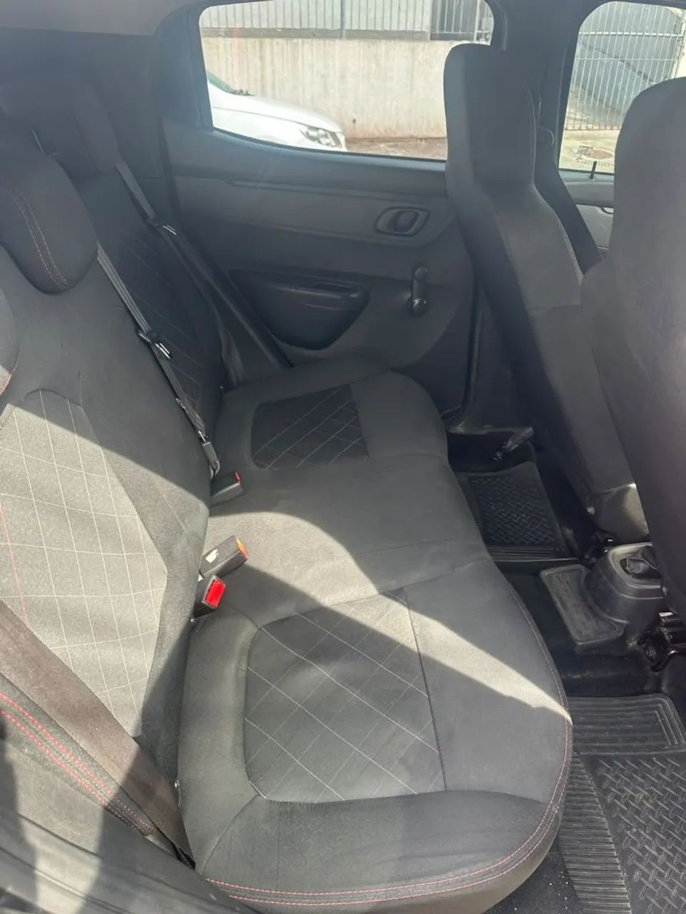 Renault Kwid Zen 1.0 Flex 12V 5P Mec. 2021 - Foto 3