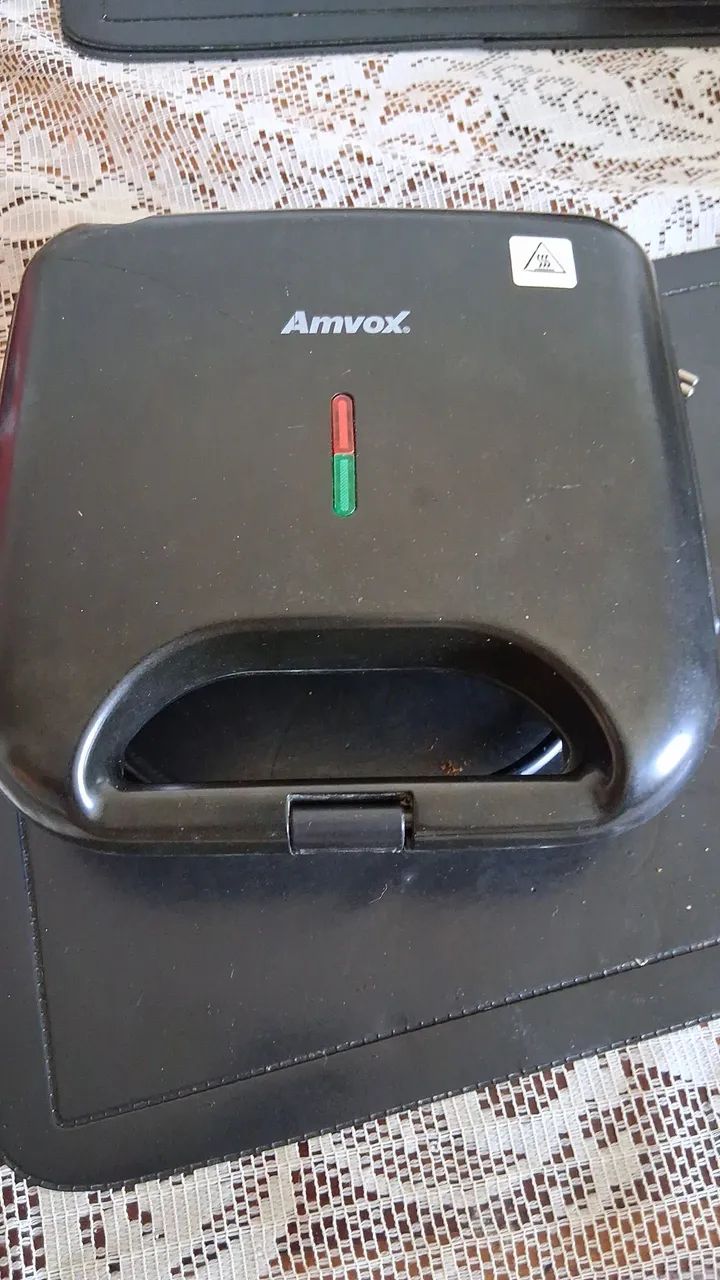 Vendo sanduicheira. 40,00 reais. - Foto 2