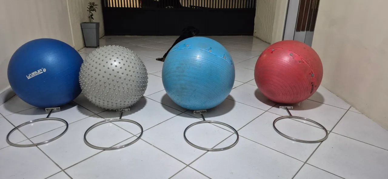 Bolas para exercício com suporte - Foto 2