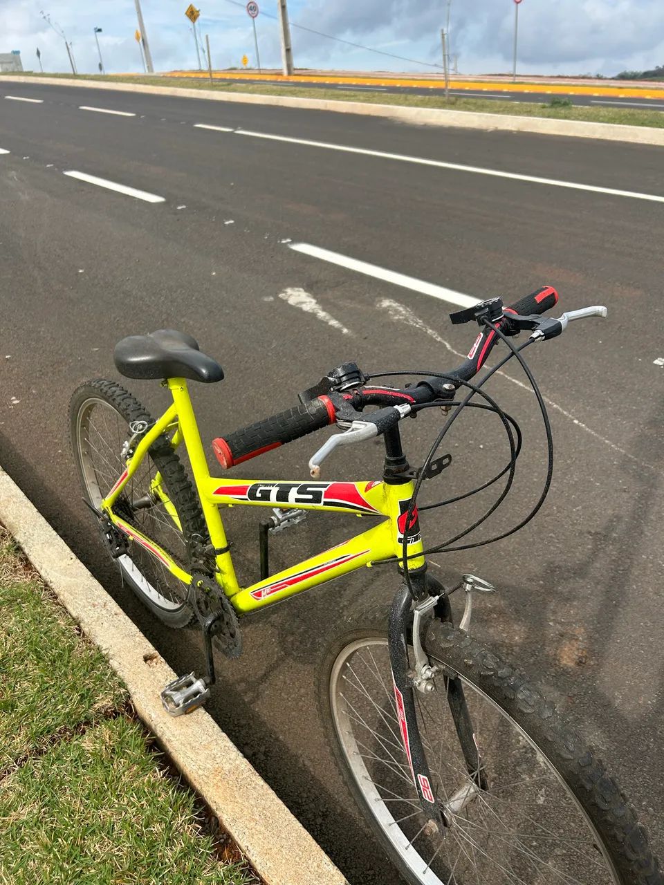 Vendo Bicicleta Aro 26 - Foto 5