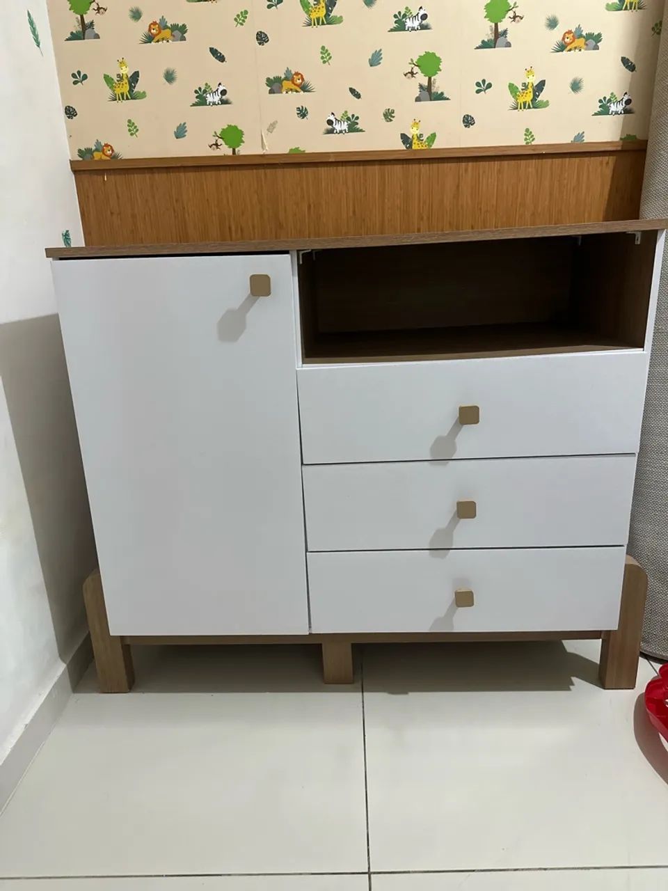 Cômoda de bebê 