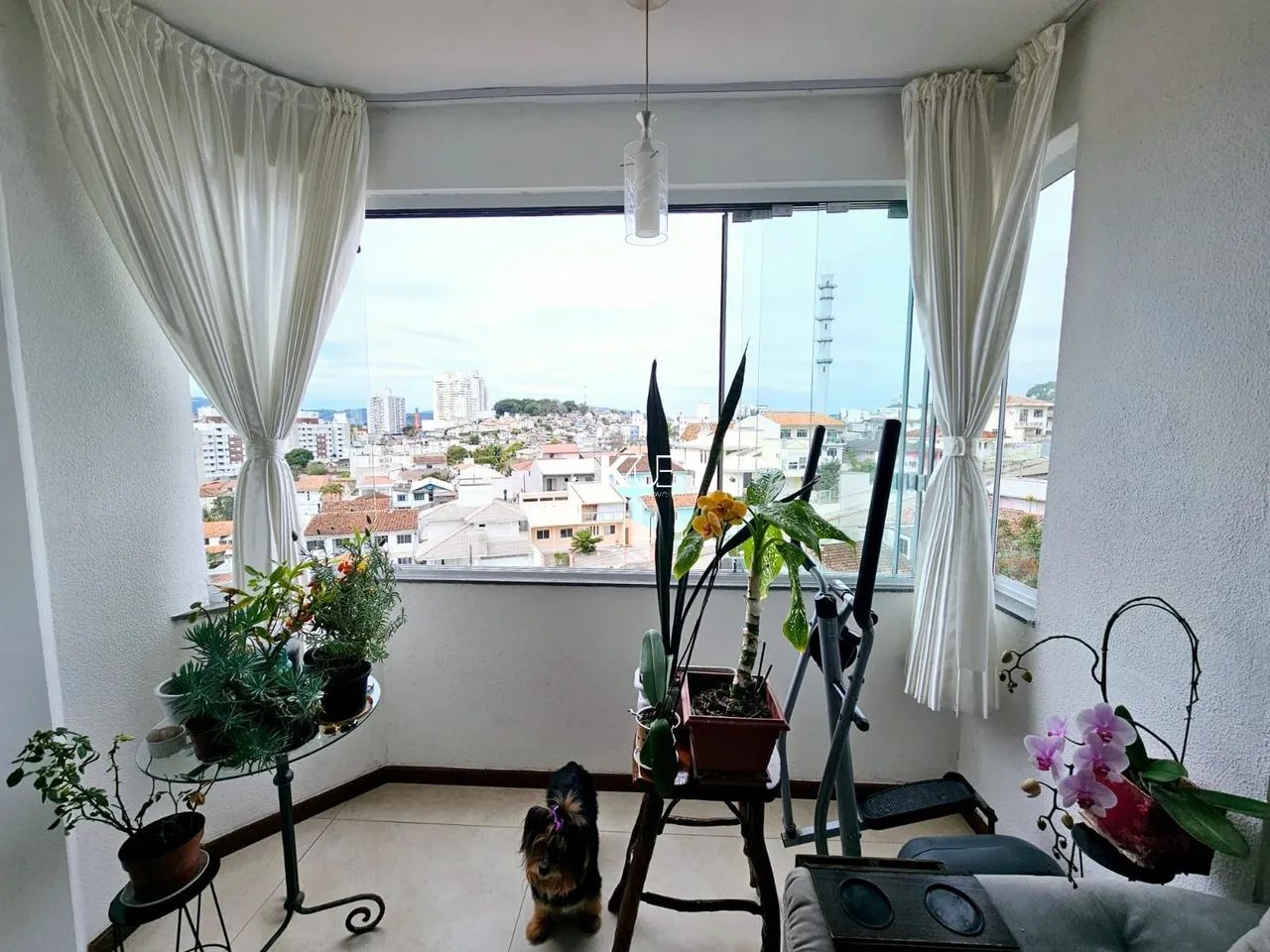 Apartamento 2 dormitórios com vista panorâmica. - Foto 2