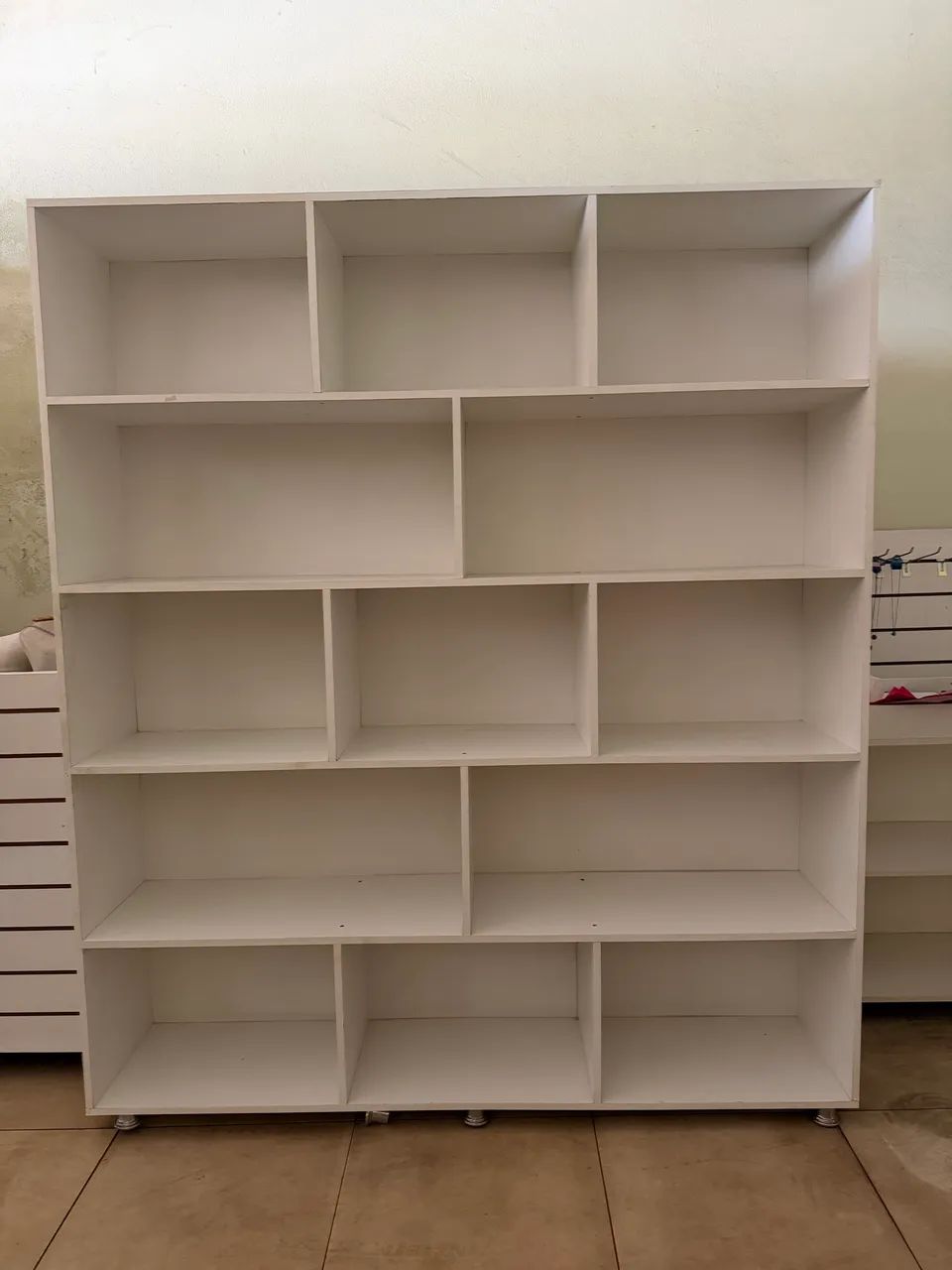 Armário de Mdf - Porta bolsas / expositor 