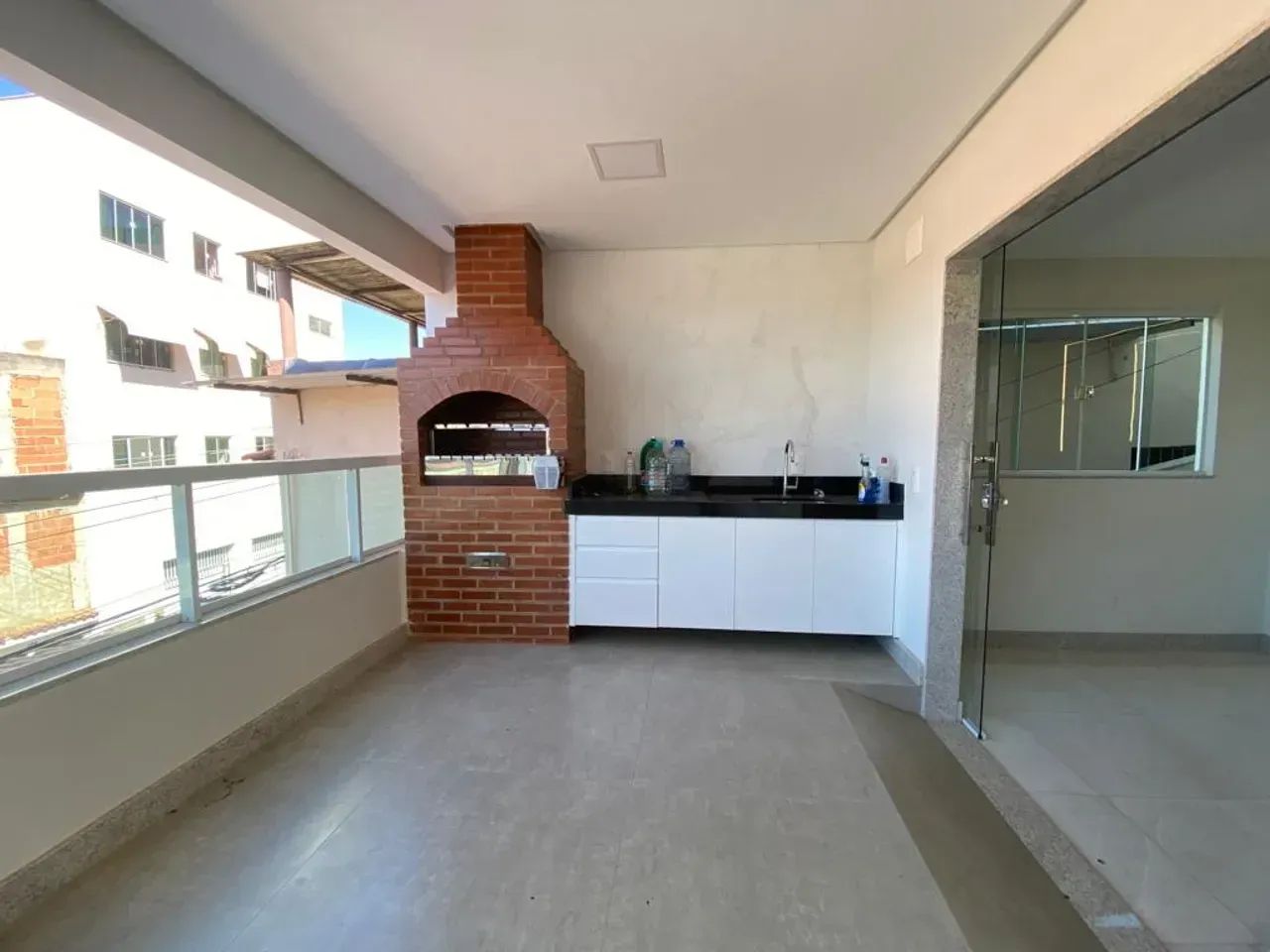 ALUGO APARTAMENTO- BAIRRO APARECIDA