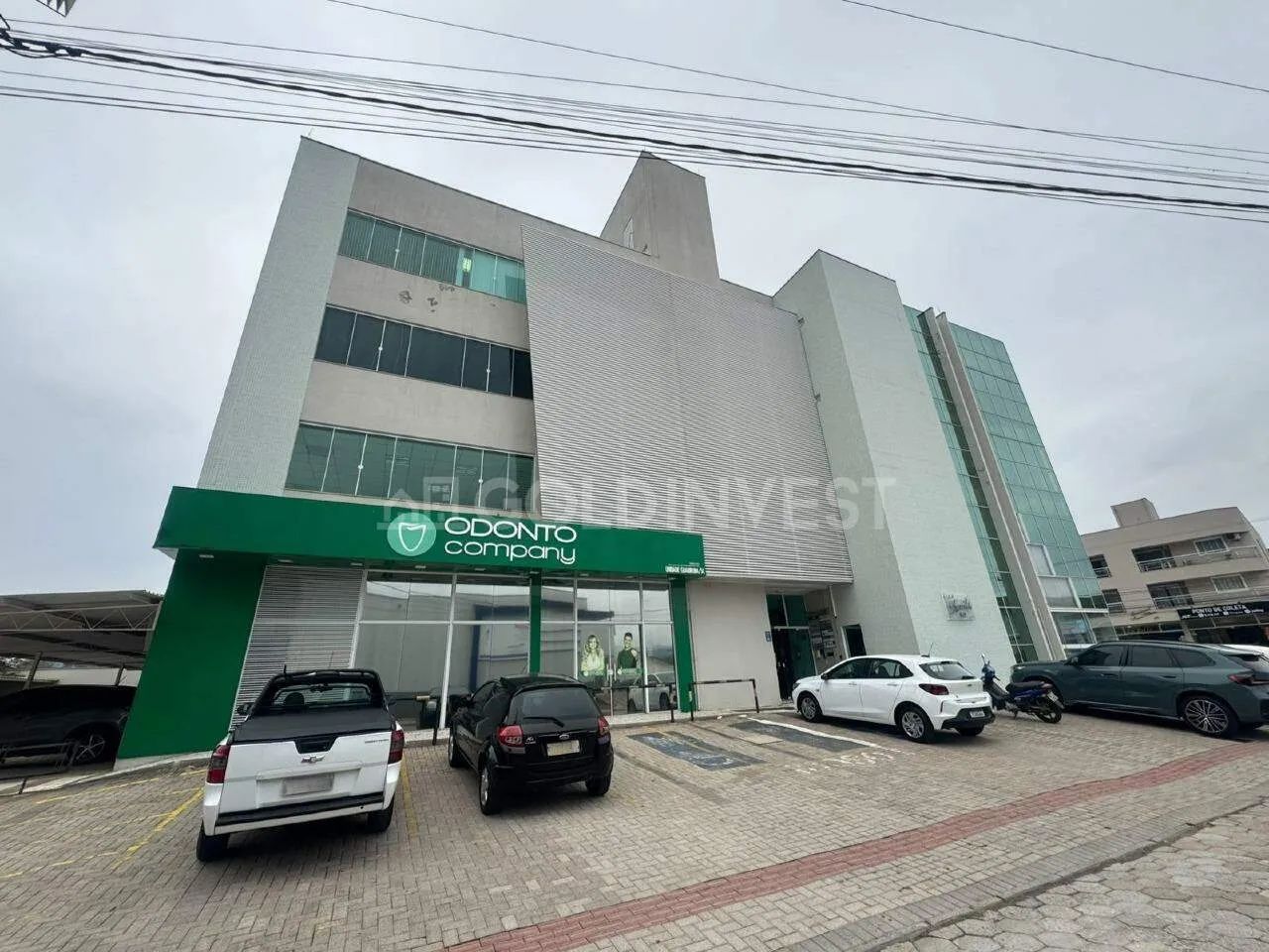 Sala comercial com 90m² no Centro de Guabiruba!!!
