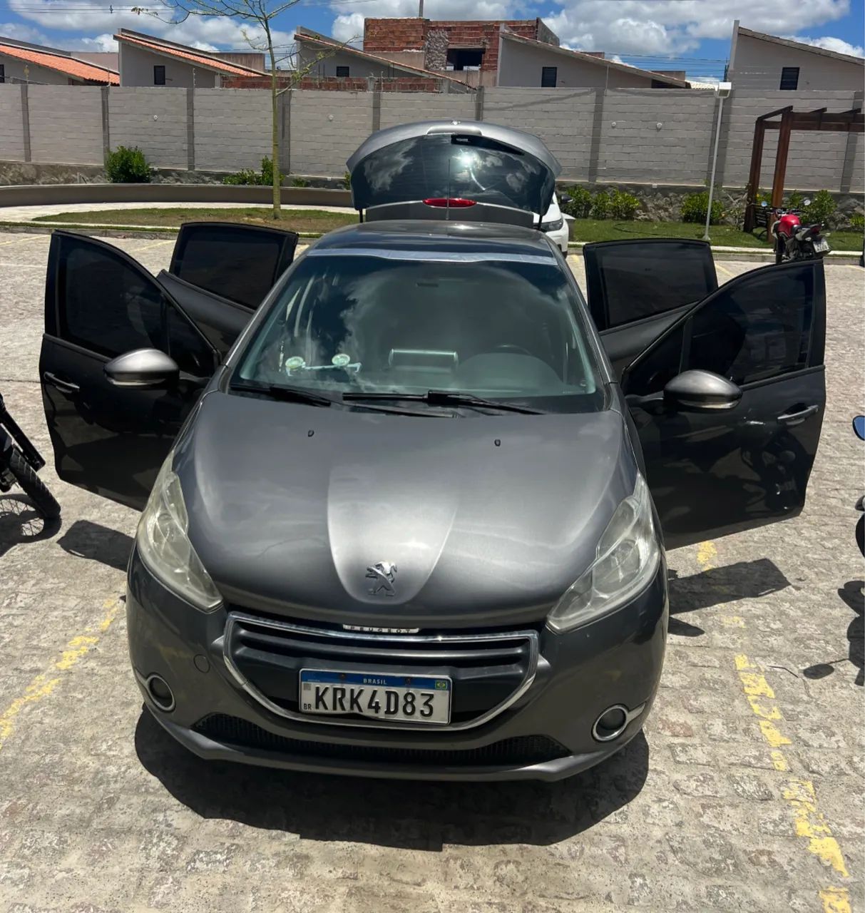 Peugeot 208 Allure 1.5 Flex 8V 5P 2014 - Foto 3