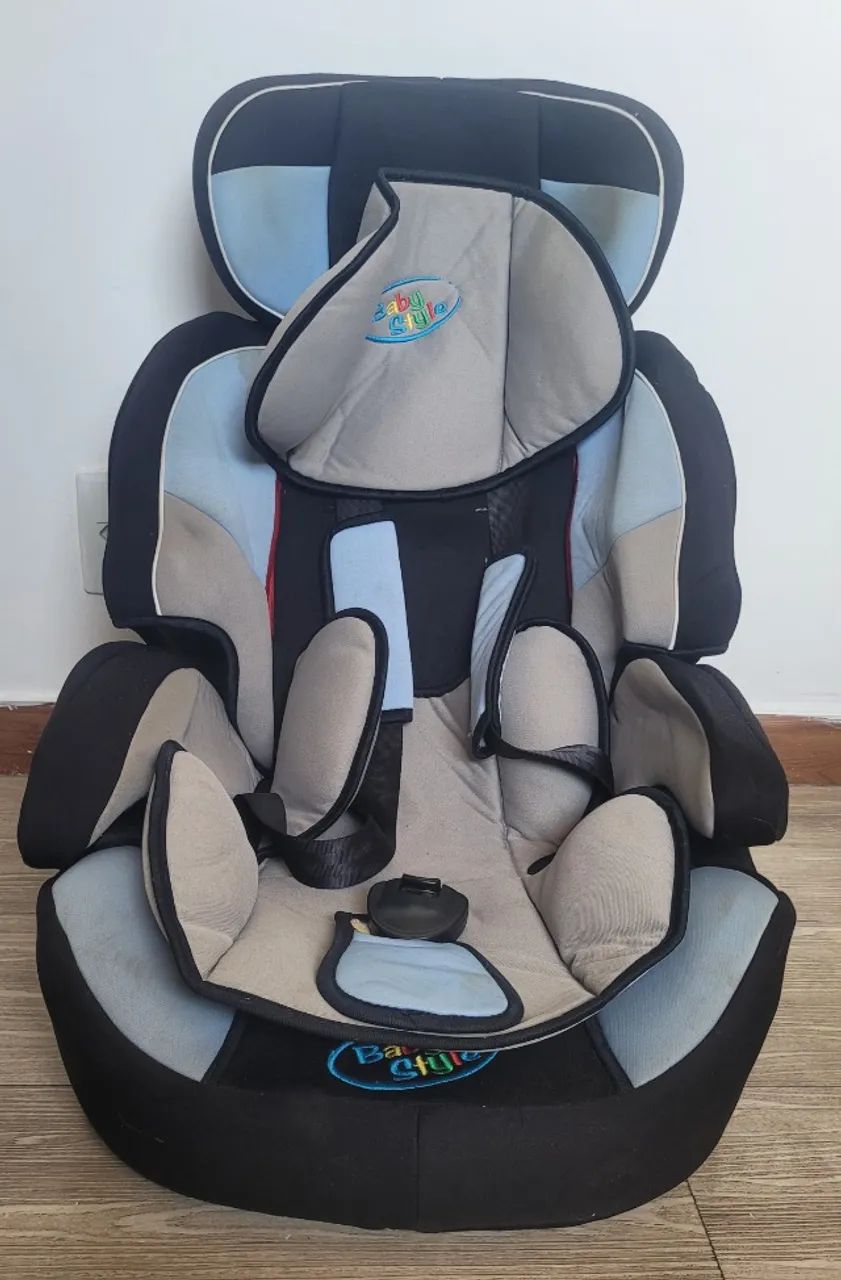Combo guarda roupa infantil,berço americano com colchão e cadeirinha de automóveis  - Foto 5
