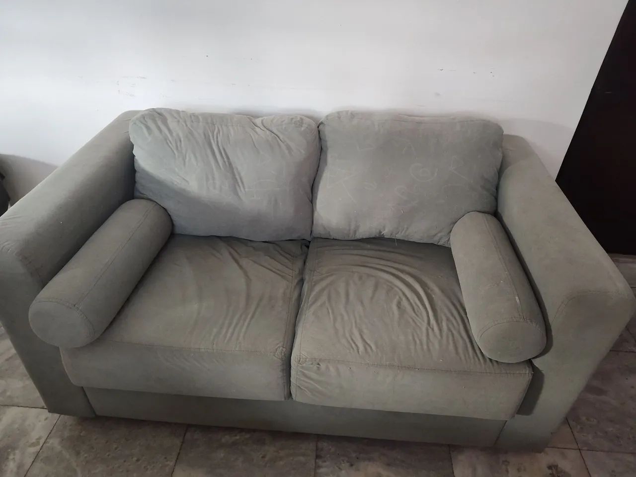 Sofá 2 lugares 
