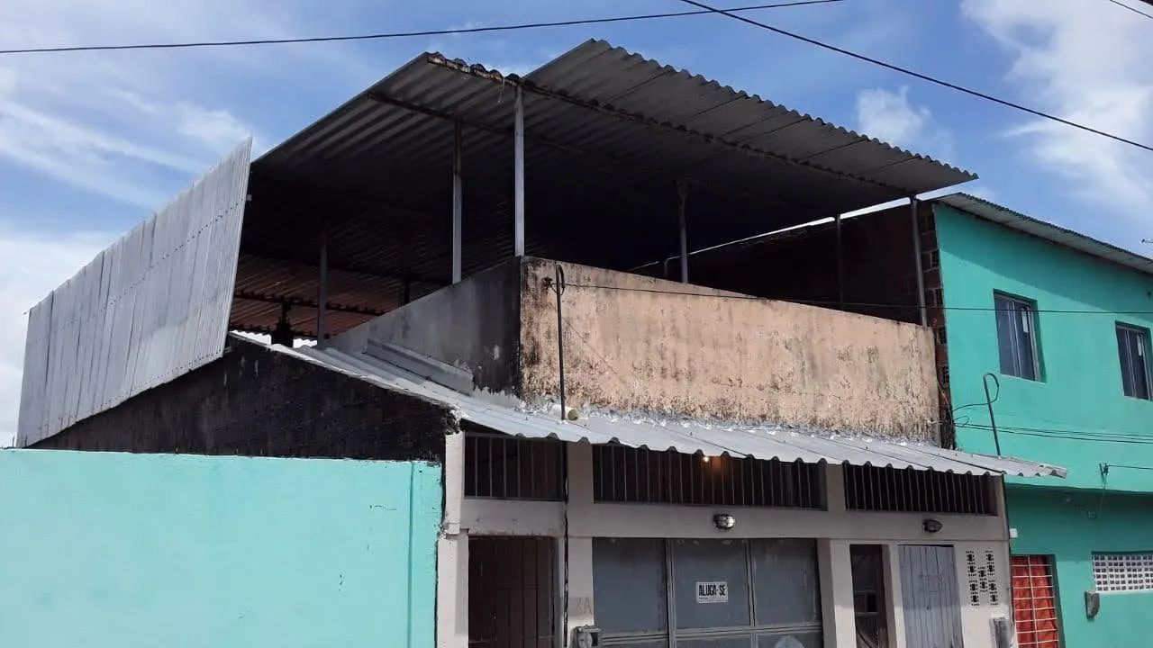 Próximo da praia do Paiva - CASA