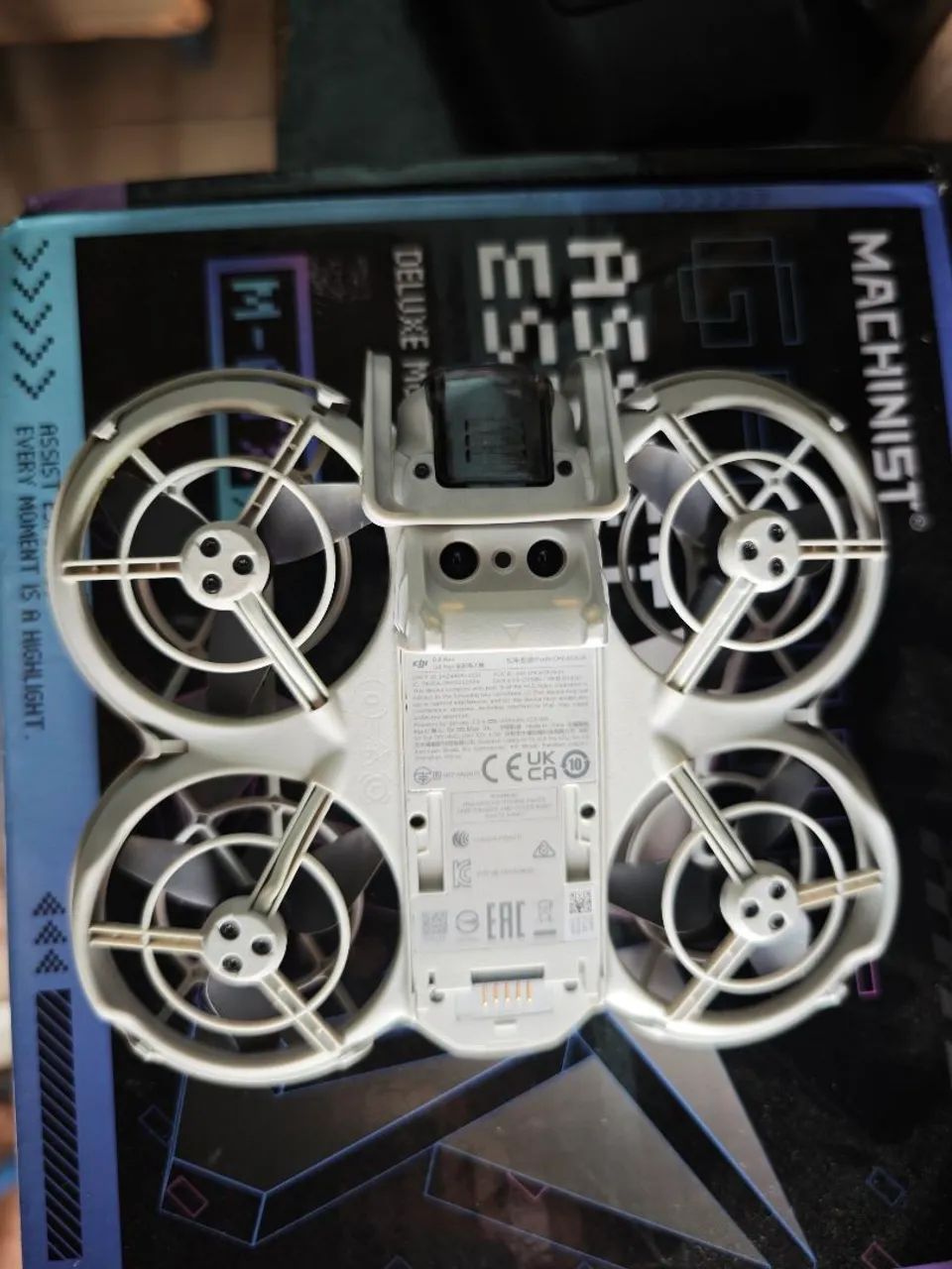 Drone DJI Neo + Hub + Baterias e acessórios (sem controle)