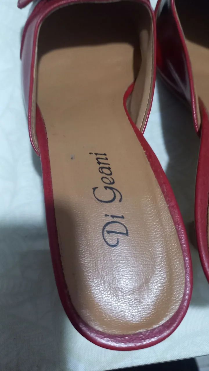 Tamanquinho de saltinho vermelho  tamanho 35 usado - Foto 2
