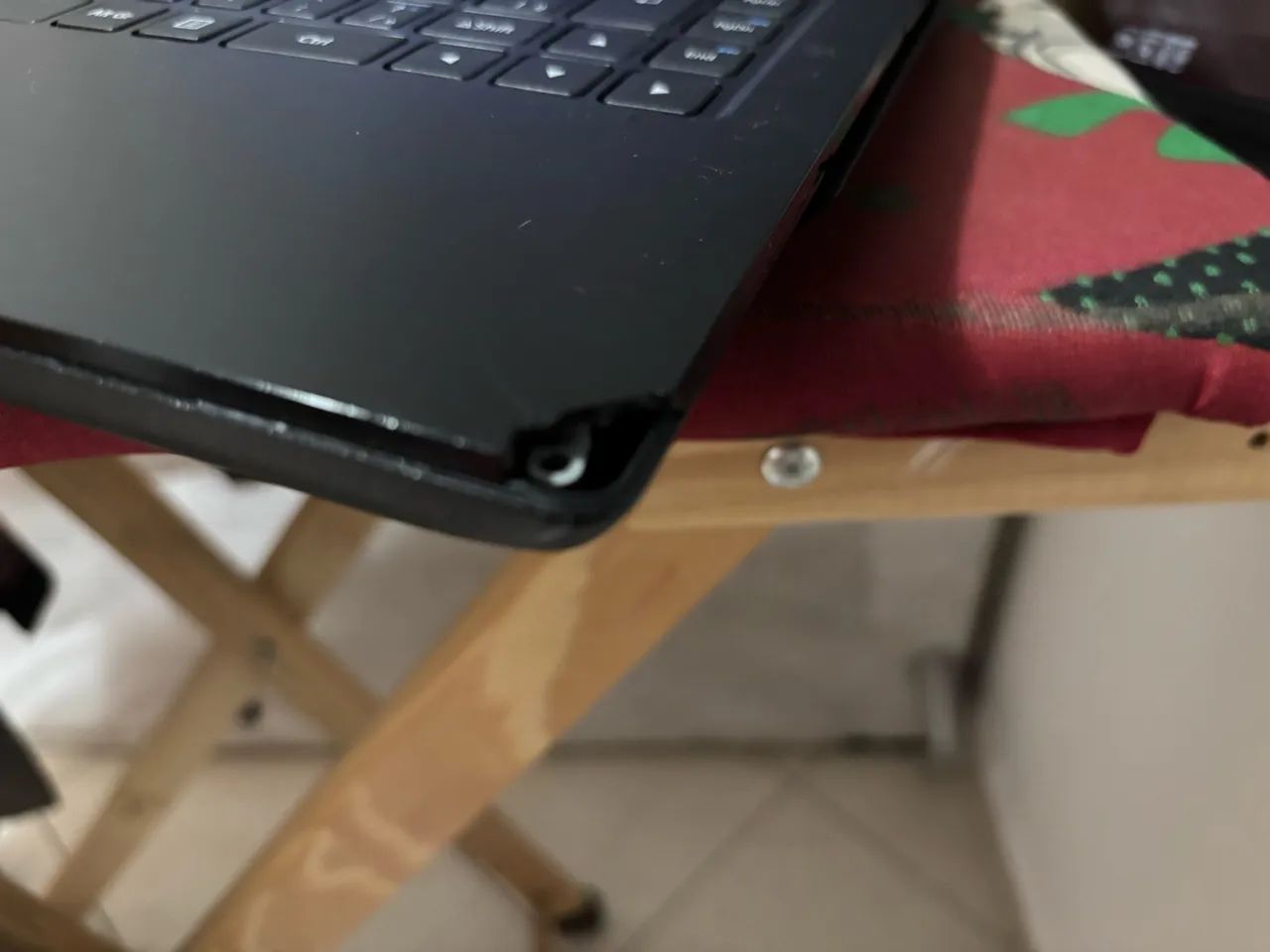 Notebook Positivo (com Avarias na Carcaça) - Foto 5
