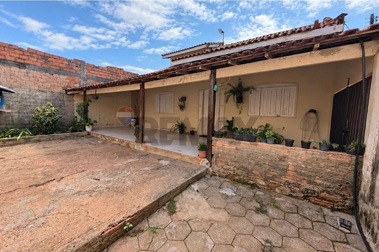 CASA COM 3 DORMITÓRIOS A 1 MINUTO DO CENTRO - Foto 4