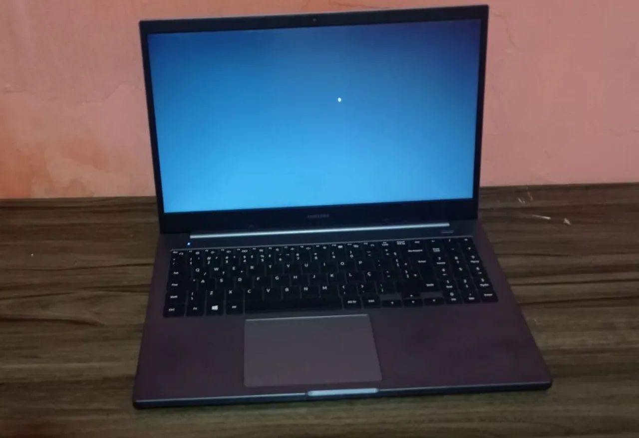 Notebook Samsung Windows 11 - ótimo estado e excelente preço!