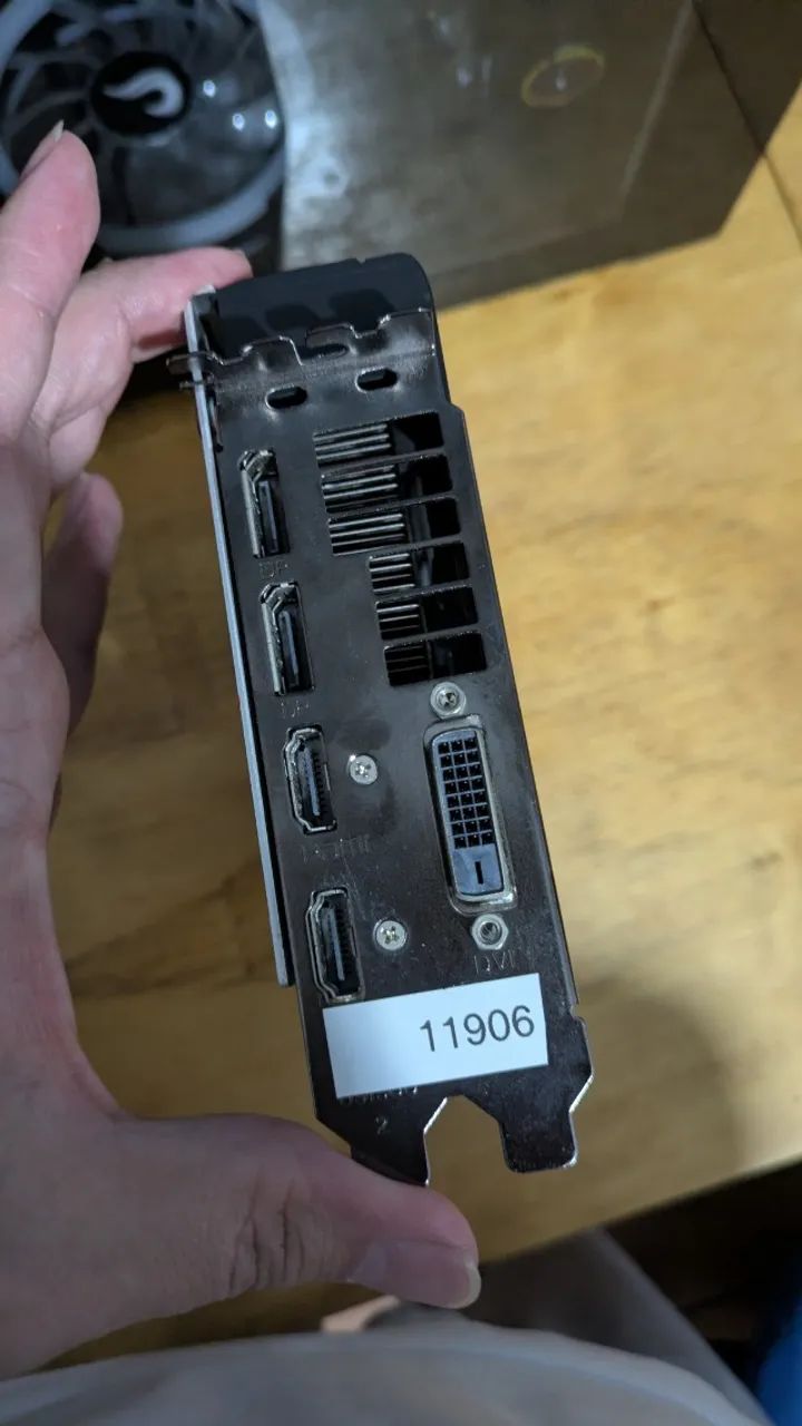 placa de vídeo rx580 original 2304sp defeito - Foto 2