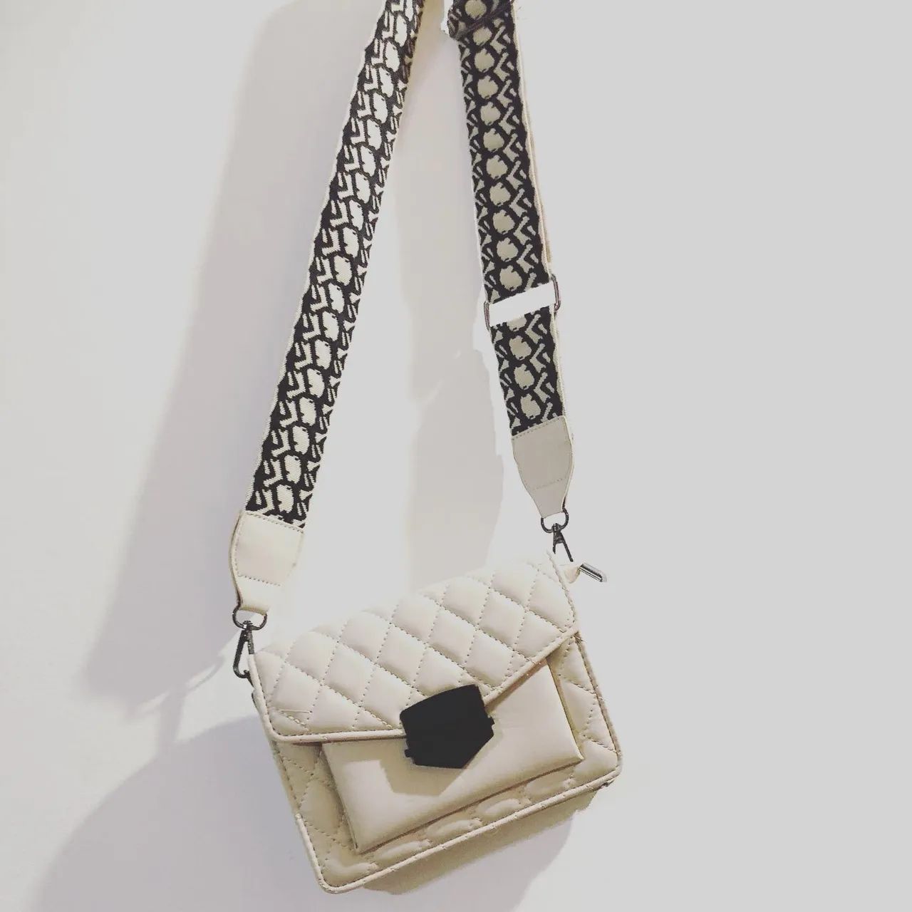 Bolsa Offwhite alça larga (de lado) - Foto 4