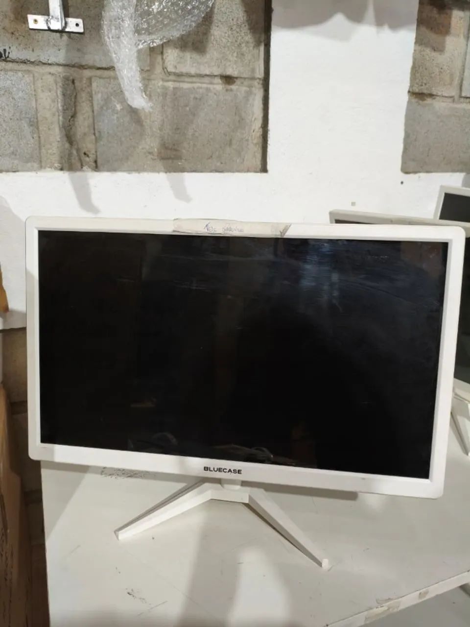 MONITOR 19 OU 21 PLANO BRANCO - LEVE AVARIA - Foto 2