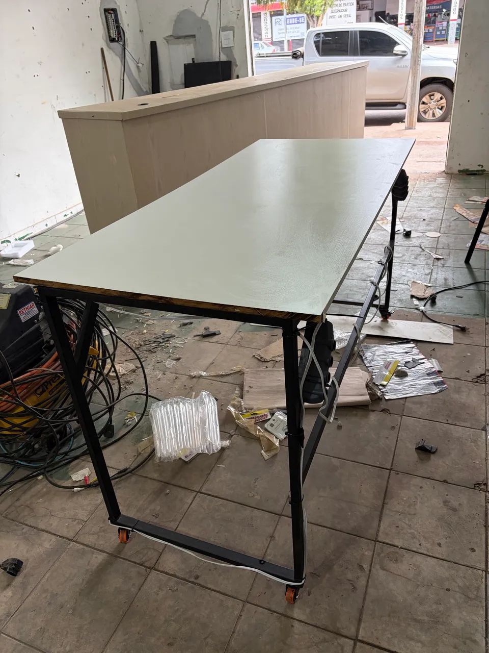 Mesa com rodinhas 1,60x71cm - Foto 3