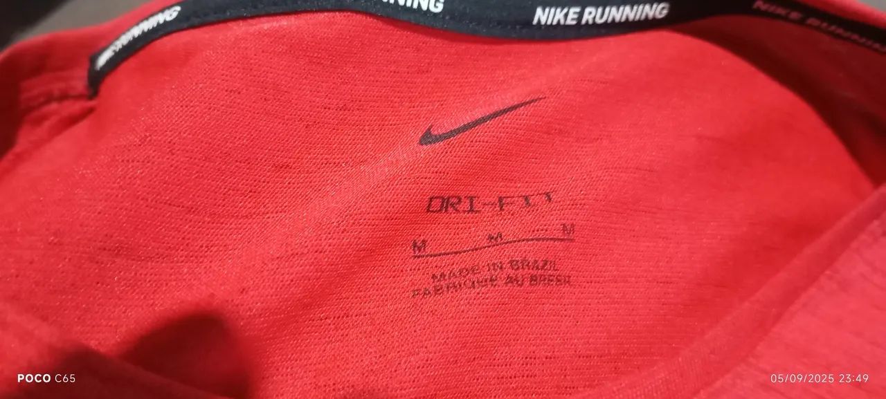Camiseta NIKE RUNNING  - Foto 3