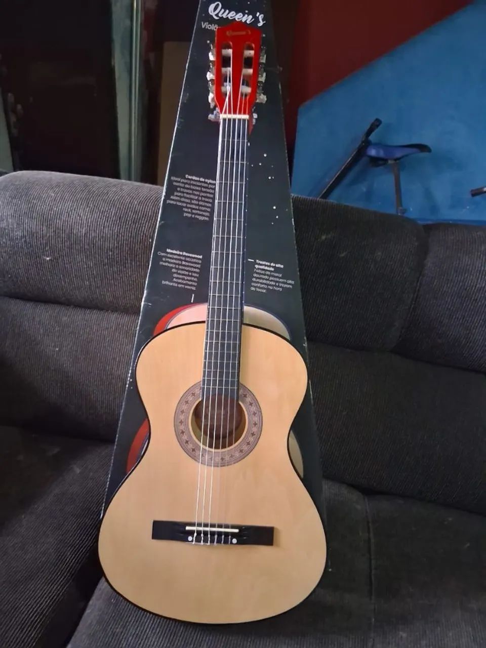 Violão nunca usado